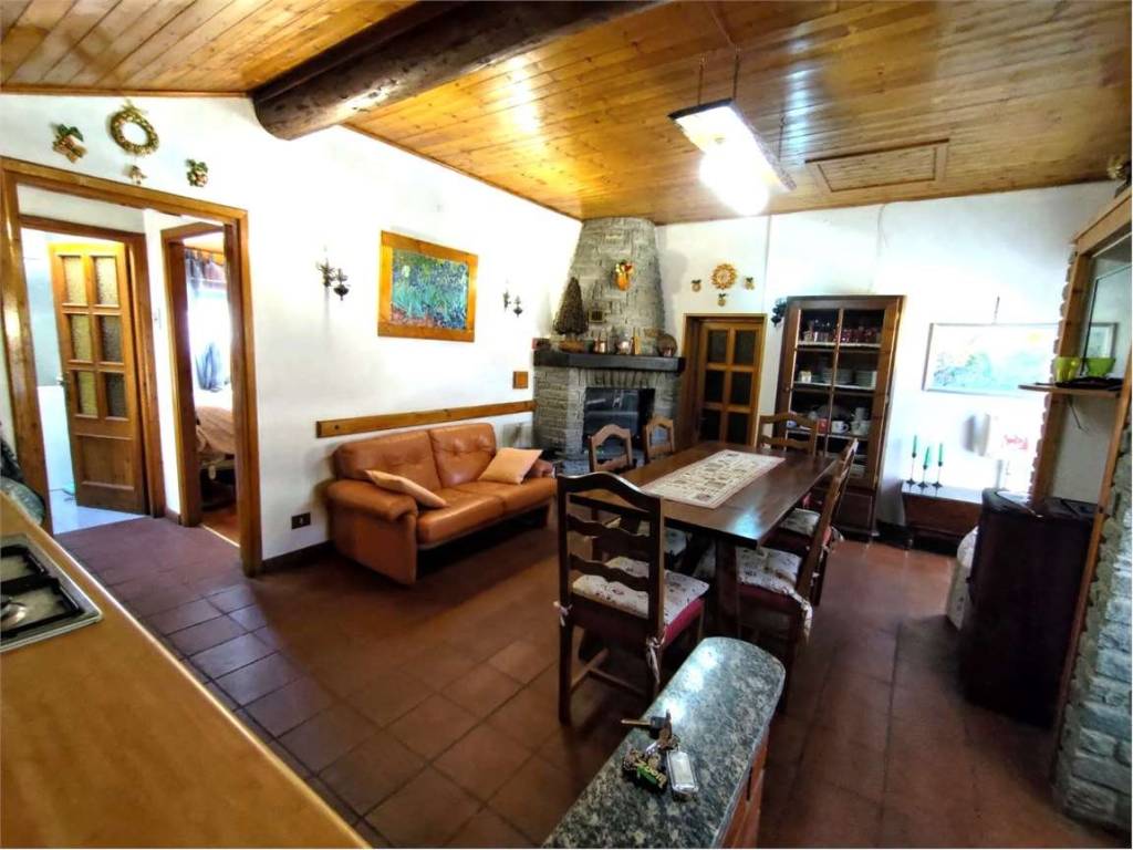 Appartamento a Challand-saint-victor in Frazione Villa - Foto 2