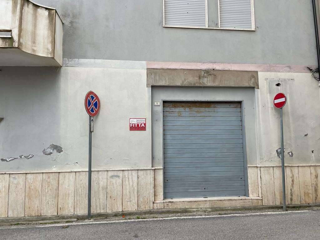 Immobile a Mondragone in Piazza Giuseppe Mazzini, 6 - Foto 2