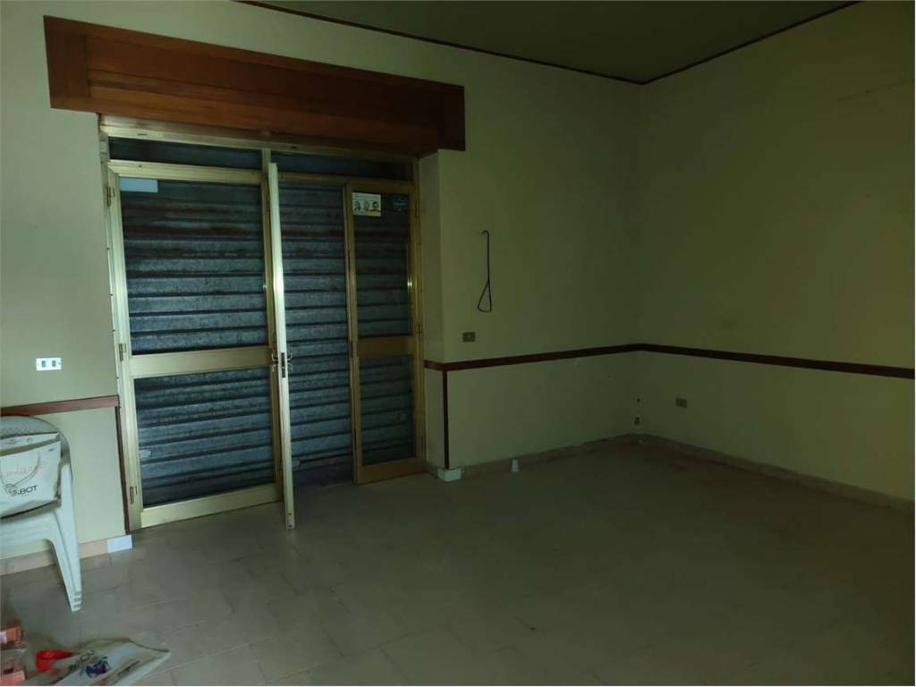 Immobile a Mondragone in Piazza Giuseppe Mazzini, 6 - Foto 4