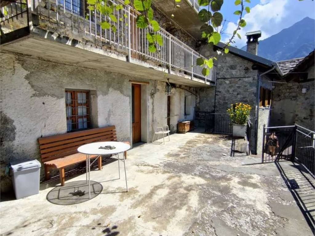 Casa indipendente a Challand-saint-victor - Foto 4