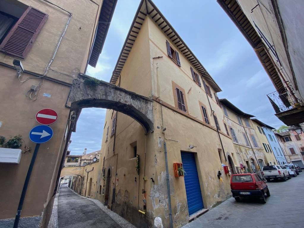 Appartamento a Spoleto in Via del Macello Vecchio - Foto 3
