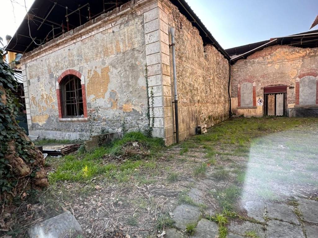 Palazzo / stabile a Montecatini-terme in Viale Bicchierai - Foto 2