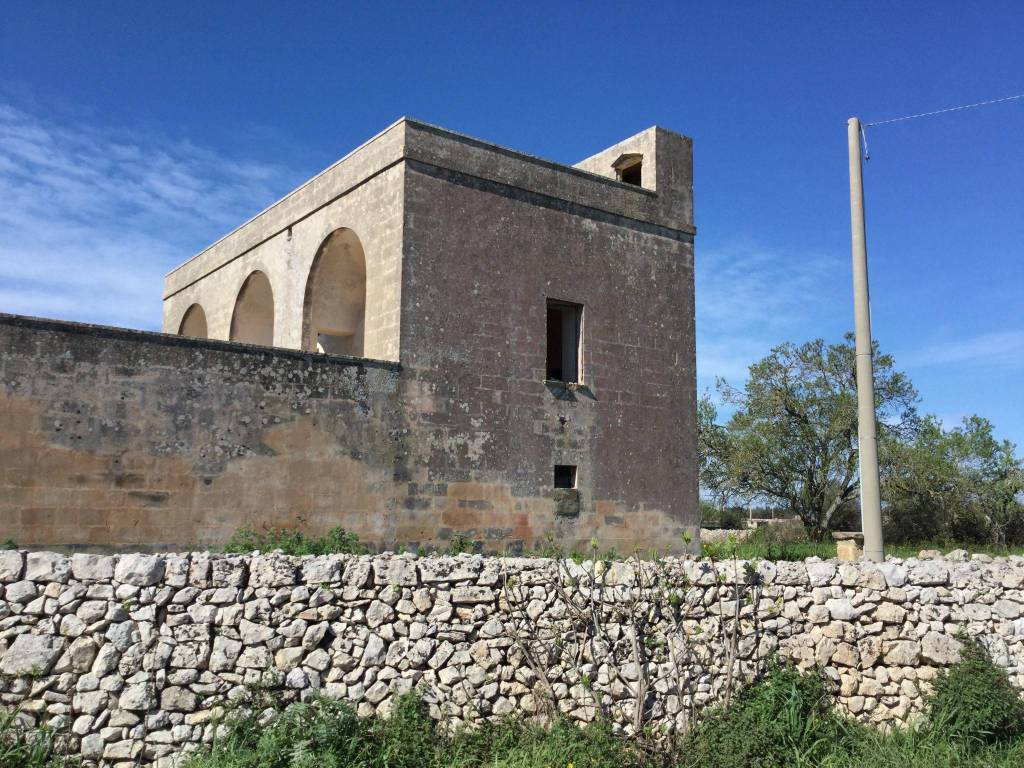 Palazzo / stabile a Gagliano del capo in SP195 - Foto 2