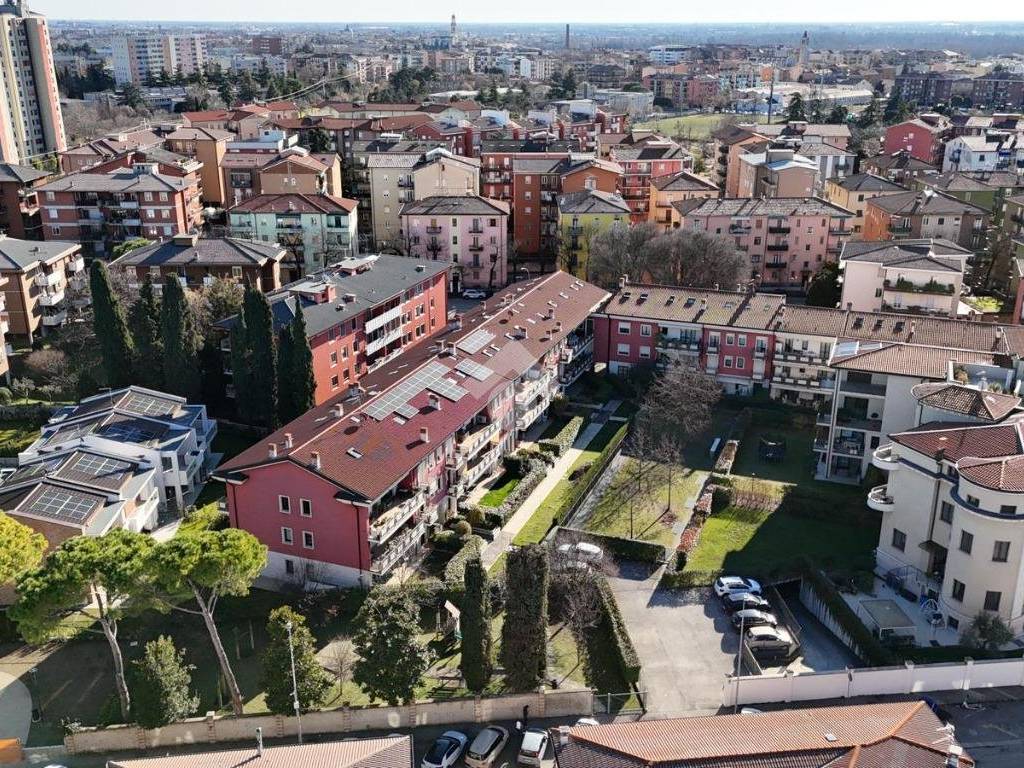 Appartamento a Verona in VIA UMBERTO BOCCIONI, 15 - Foto 2
