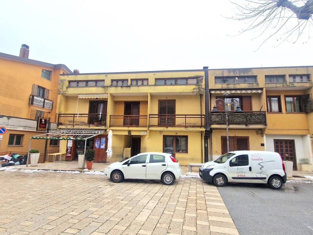 Appartamento a Chiusano di san domenico in Piazza Dante Alighieri, 2 - Foto 2