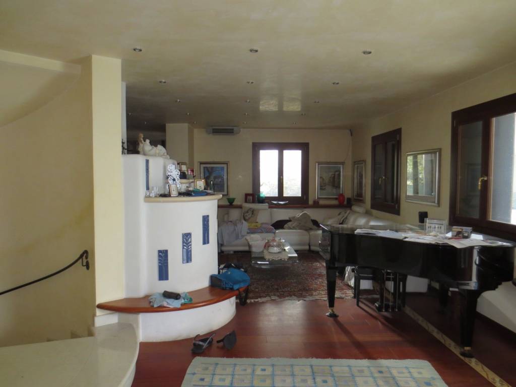 Villa a Pordenone in Viale della Libertà - Foto 4