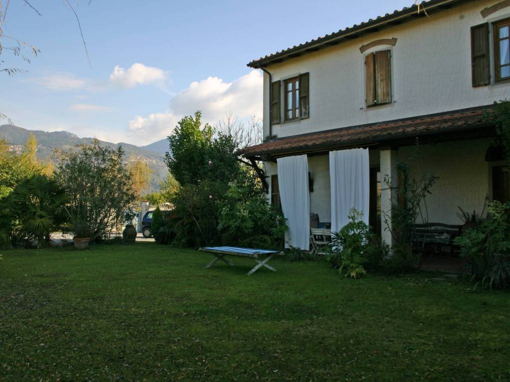 Villa a Pietrasanta in Via Bugneta, 81 - Foto 2