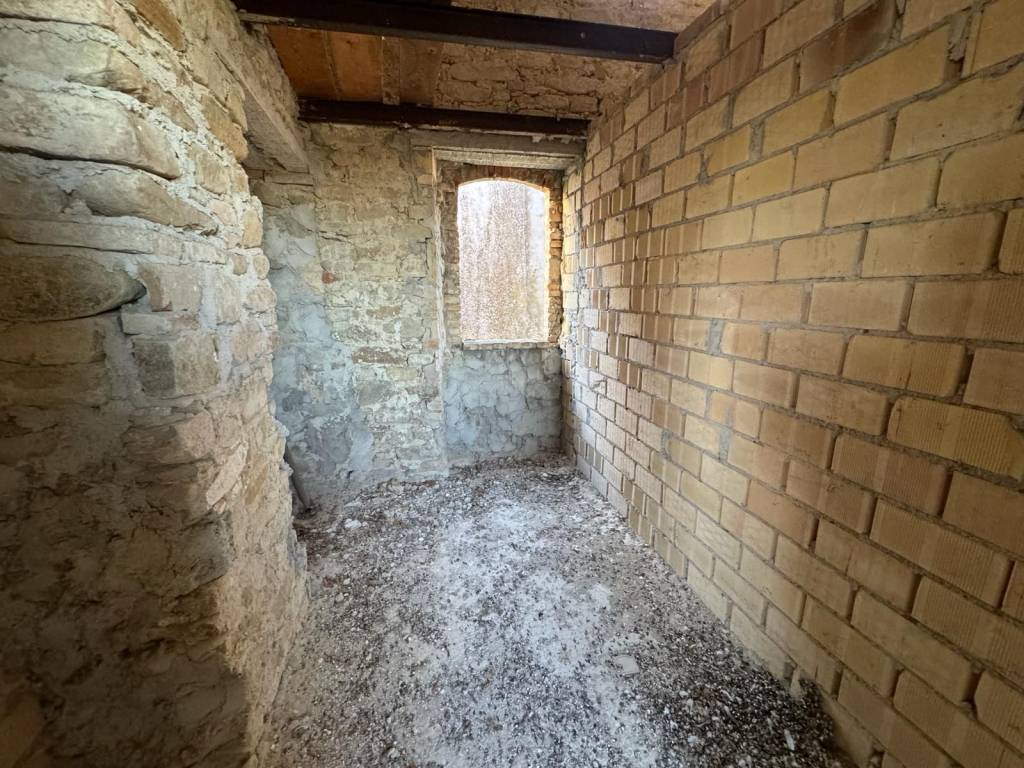 Rustico / casale a Campli in Via Giuseppe Garibaldi - Foto 5