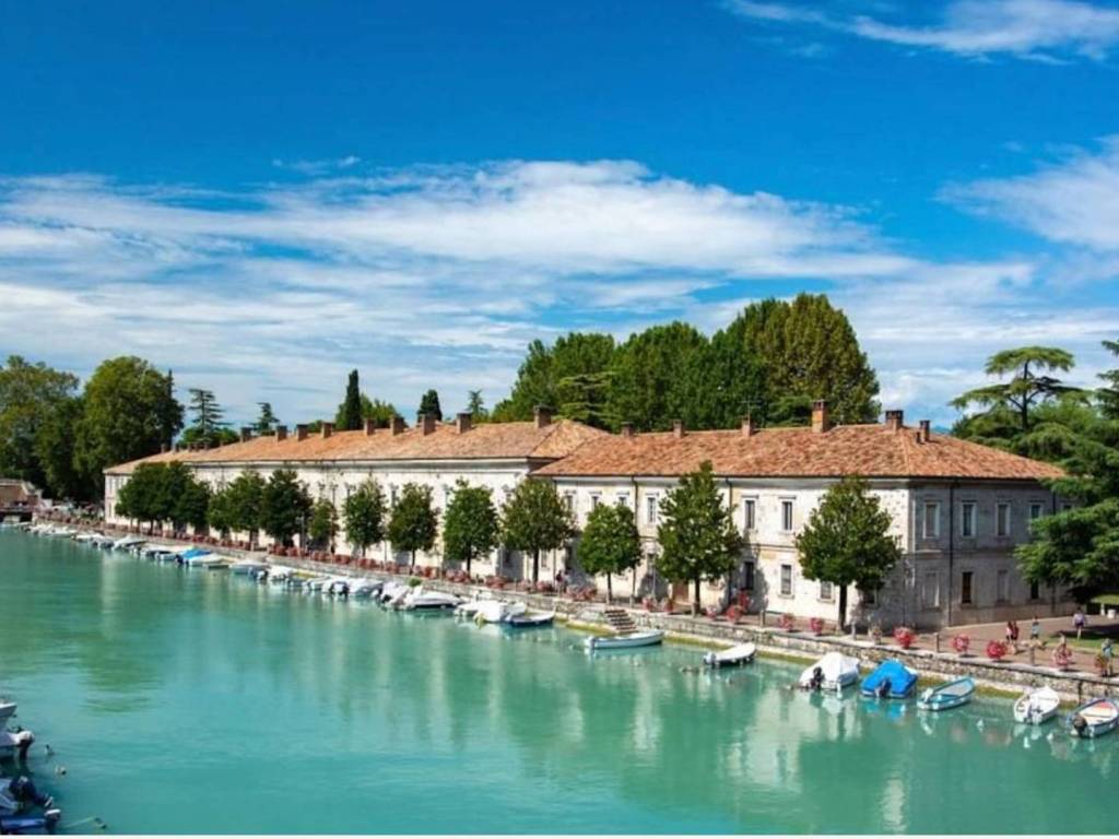 Terreno a Peschiera del garda in Via Bell'Italia - Foto 2