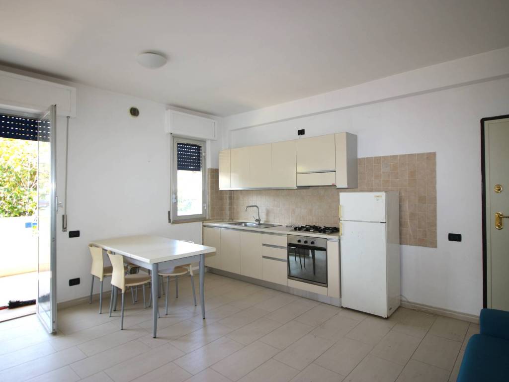 Appartamento a Alba adriatica in Via Olimpica, 18 - Foto 4