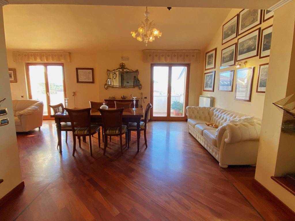 Appartamento a Gaeta in Via Cuostile, 35 - Foto 2