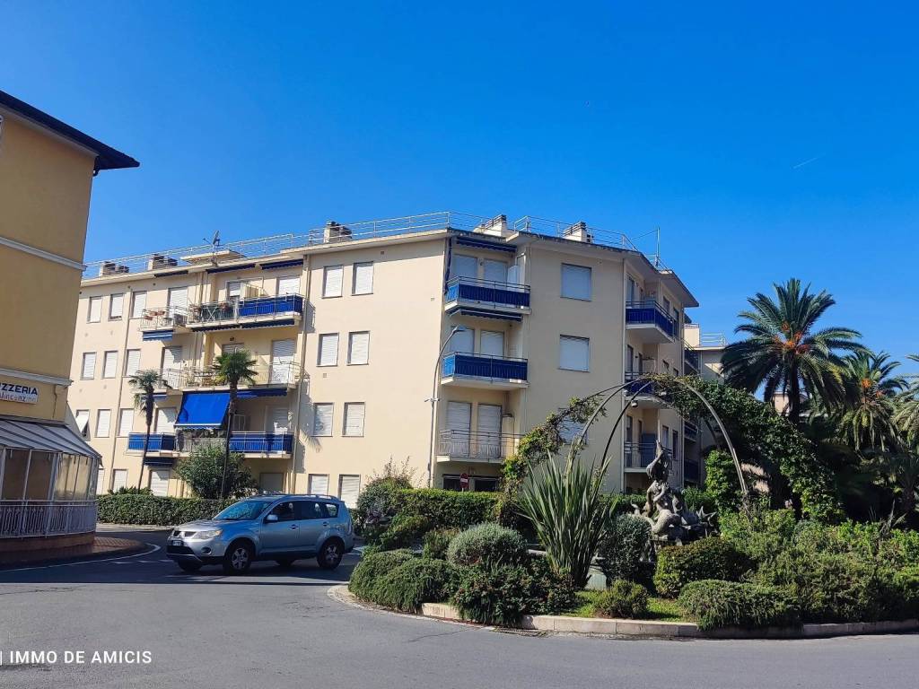Appartamento a Bordighera in Via Guglielmo Marconi - Foto 4