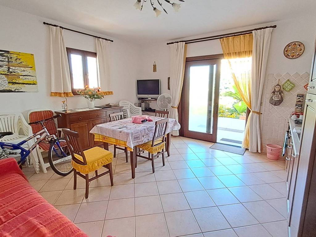 Appartamento a Castelsardo in Via Lombardia, 49 - Foto 4