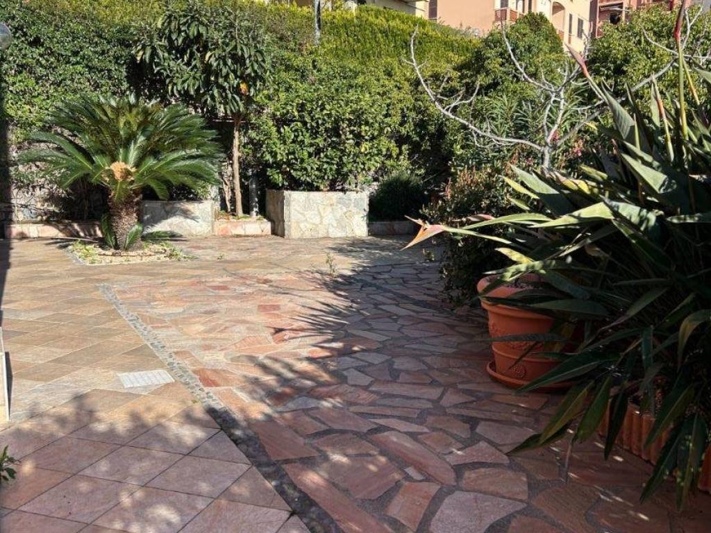 Appartamento a Ceriale in Via Chioso e Loro, 7 - Foto 3