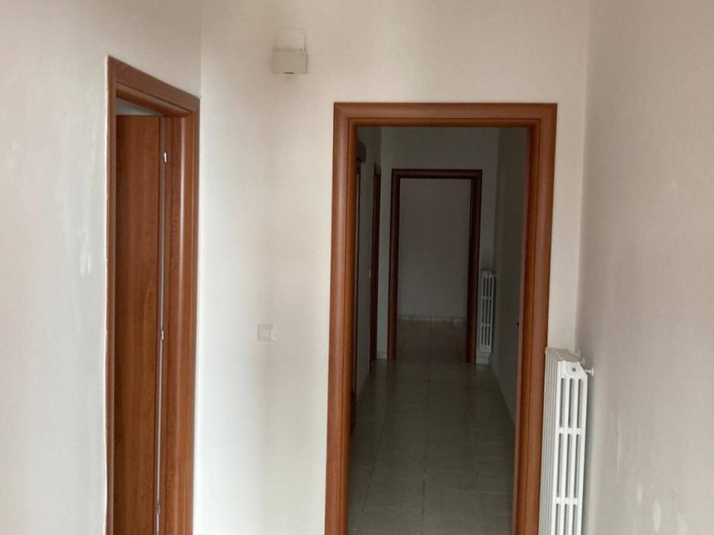 Appartamento a Ceglie messapica in Via Sacerdote Paolo Lisi - Foto 3