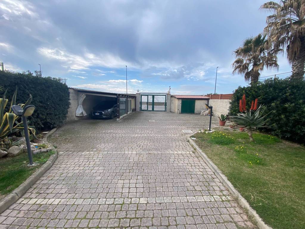 Villa a Pontecagnano faiano in Via Mar Ionio, 105 - Foto 2