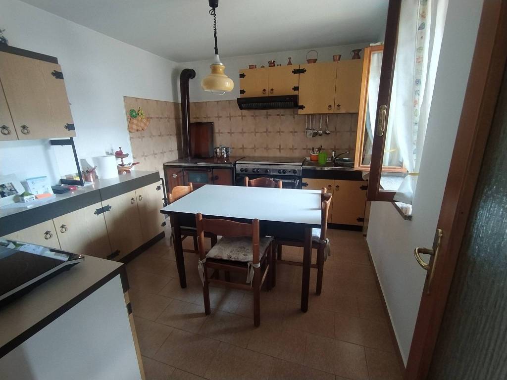 Casa indipendente a Verzegnis in Via Udine, 30 - Foto 2