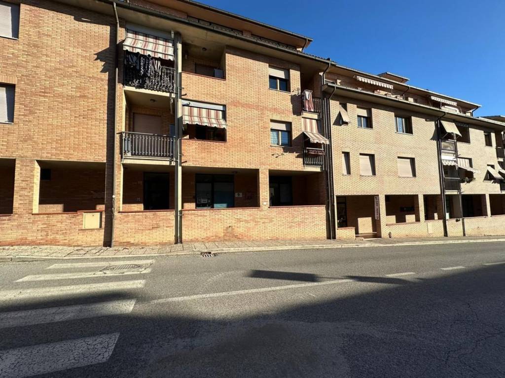 Immobile a Siena in Strada delle Ropole, N. 13-15 - Foto 3