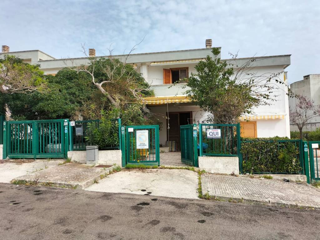 Villetta a schiera a Santa cesarea terme in Via Tevere, 49 - Foto 3
