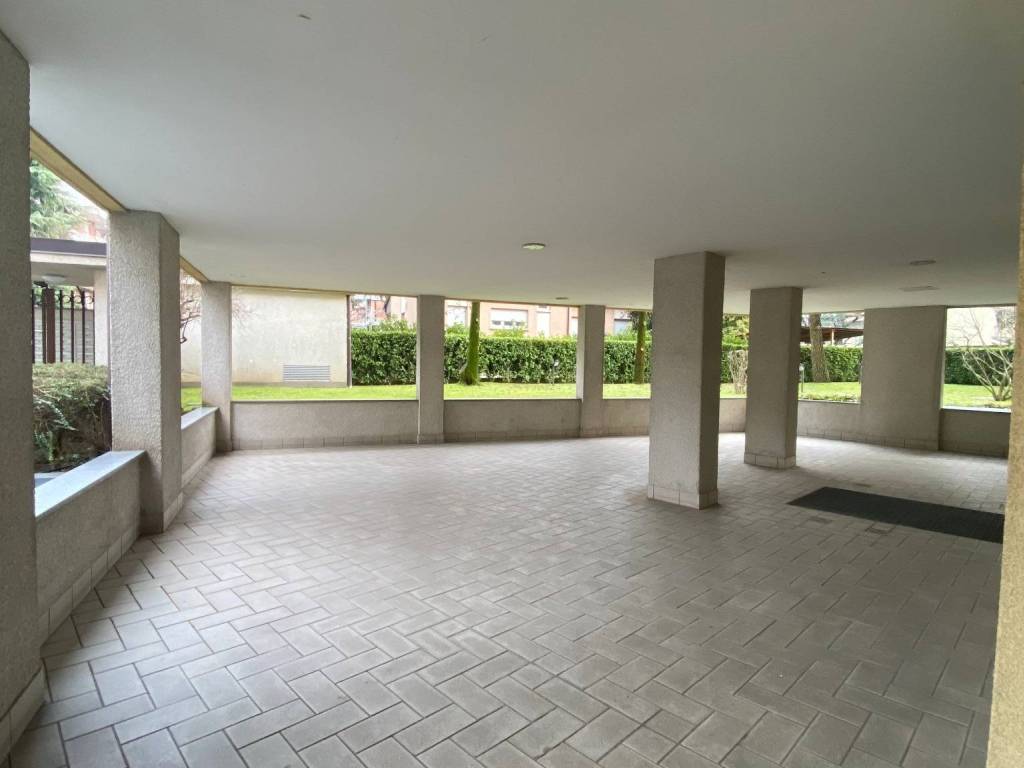 Appartamento a Seveso in Via Emilio Longoni - Foto 4