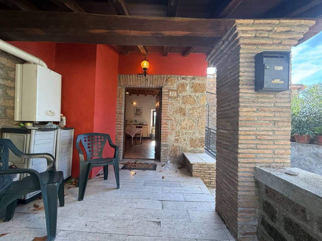 Casa indipendente a Viterbo in Via Traforo Basso, 21 - Foto 2