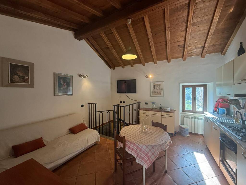 Casa indipendente a Viterbo in Via Traforo Basso, 21 - Foto 4