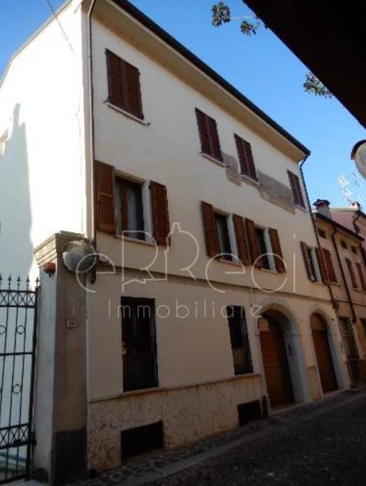 Appartamento a Mantova in Via Alessandro Cavriani - Foto 3