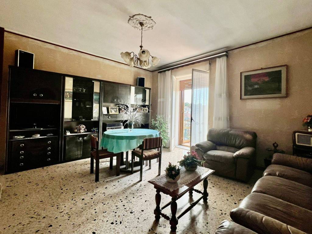 Appartamento a Ronciglione in Viale della Resistenza, 3 - Foto 2
