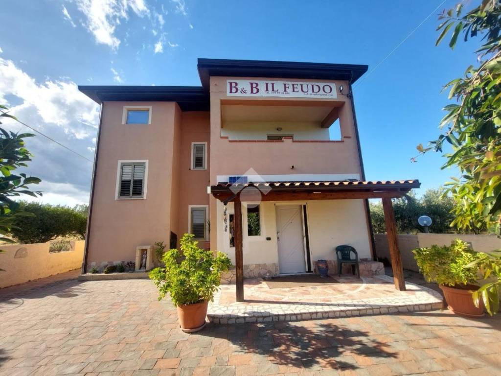 Casa indipendente a Sellia marina in VIA SCILOTRACO - Foto 2