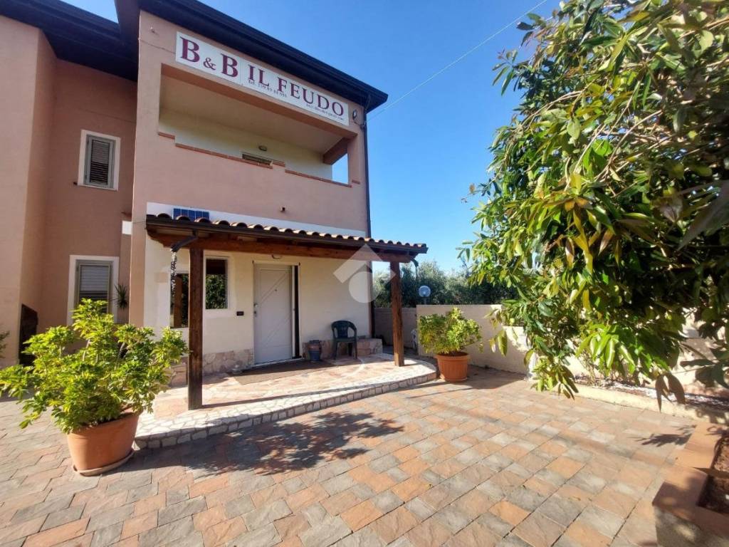 Casa indipendente a Sellia marina in VIA SCILOTRACO - Foto 3