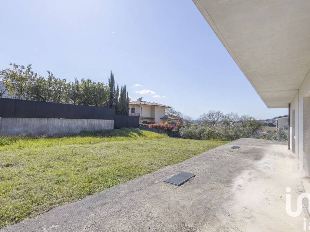 Villa a Osimo in Via Sant'Ambrogio - Foto 5