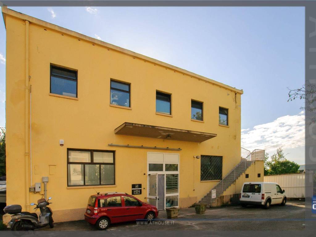 Palazzo / stabile a Trieste in Via Flavia, 21 - Foto 3