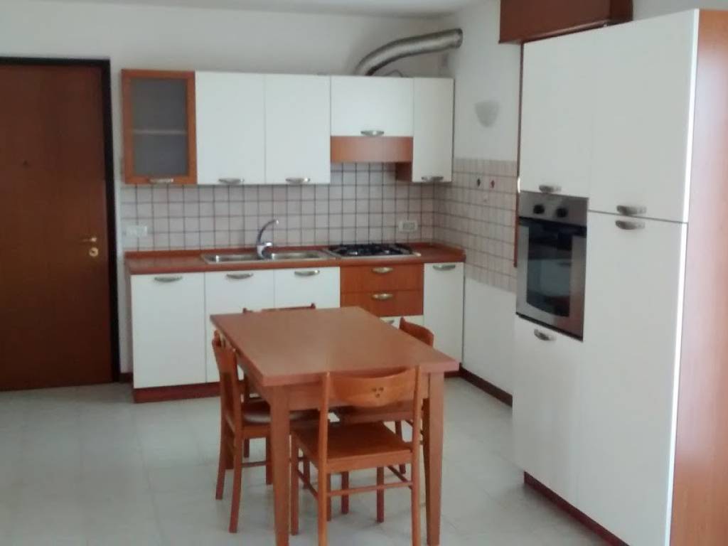 Appartamento a Codroipo in Via Circonvallazione Est - Foto 2