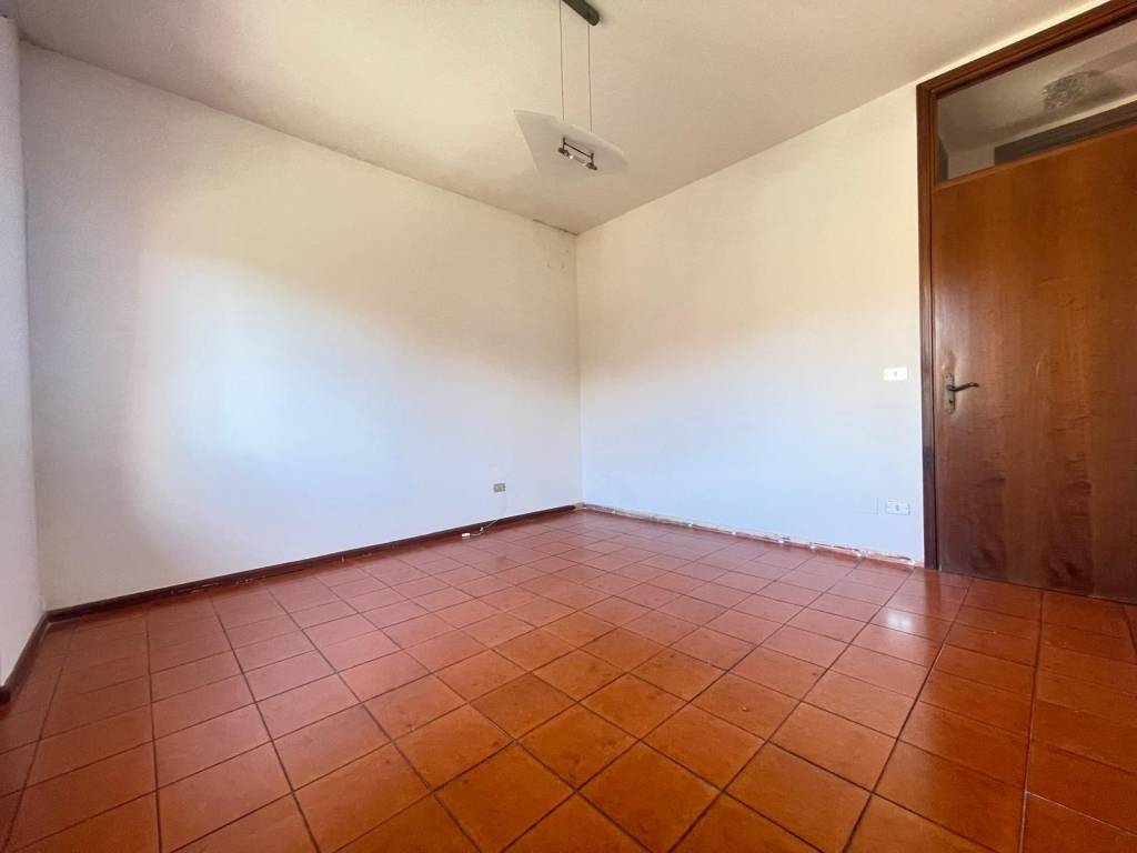 Appartamento a Canelli in Viale Indipendenza - Foto 5