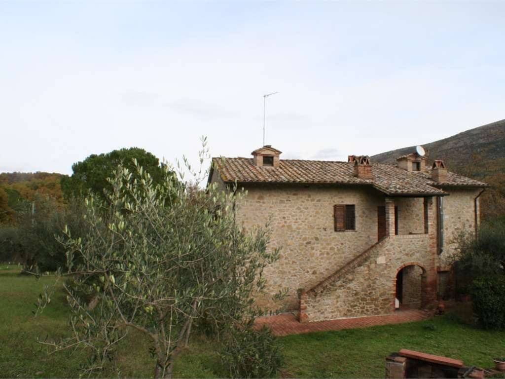 Rustico / casale a Perugia in Strada Colle Umbero Pontenese - 54 , 54 - Foto 3