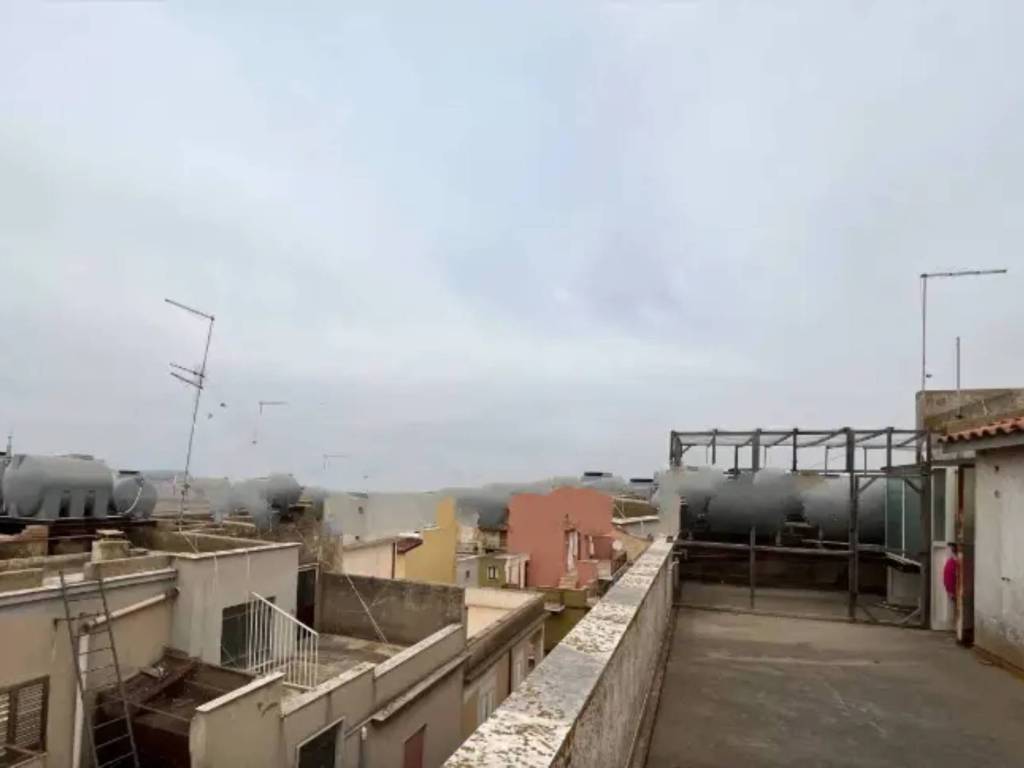 Palazzo / stabile a Niscemi in Via Giuseppe Garibaldi - Foto 4