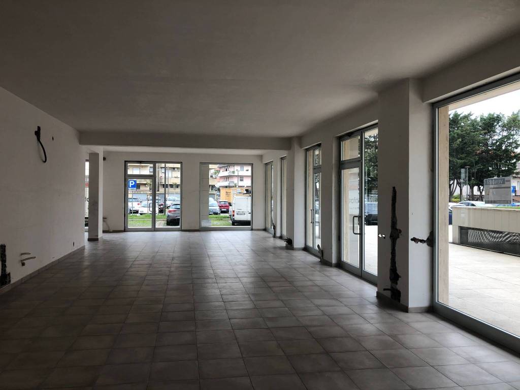 Immobile a San giovanni teatino in Galleria Karol Wojtyla - Foto 3