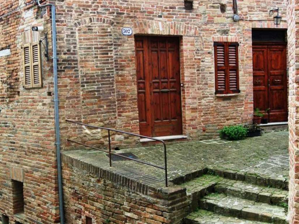 Appartamento a Sarnano in Via Francesco Baracca - Foto 4