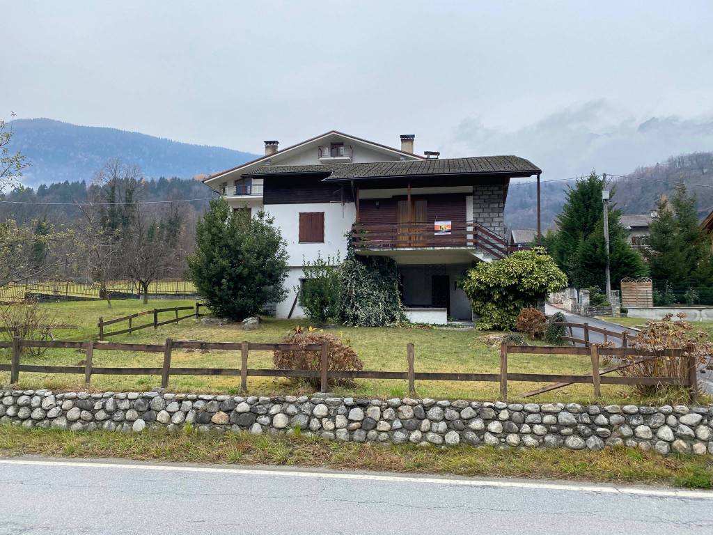 Villa a Crodo in Via Circonvallazione, 10 - Foto 5