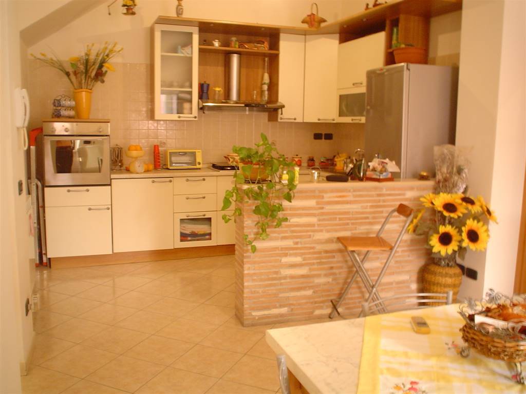 Appartamento a Fondi in Via Alessandro Manzoni - Foto 3