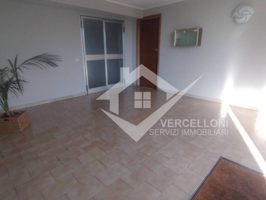 Appartamento a Novara in Via Boves - Foto 2