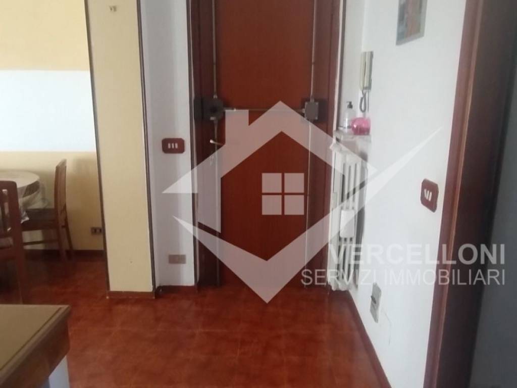 Appartamento a Novara in Via Boves - Foto 3