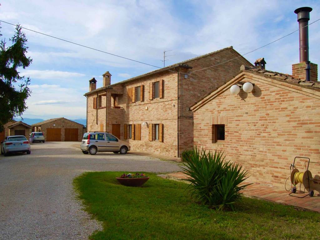 Rustico / casale a Montecassiano in Località Campolungo, 11 - Foto 2