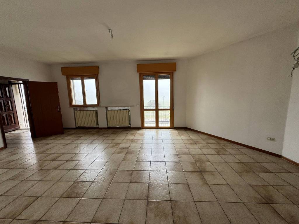 Appartamento a Portomaggiore in Via Carlo Cattaneo, 14 - Foto 2