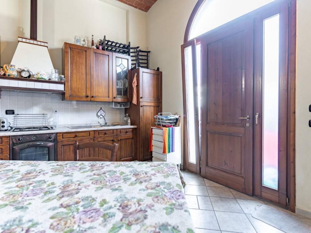 Appartamento a Empoli in Via Benvenuto Cellini, , 50053 - Foto 3