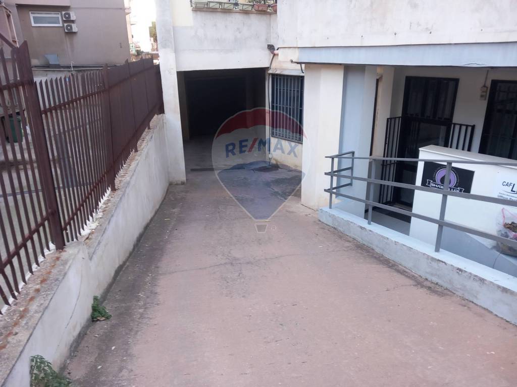 Box / garage a Vittoria in VIA CAVESTRO, 1 - Foto 3