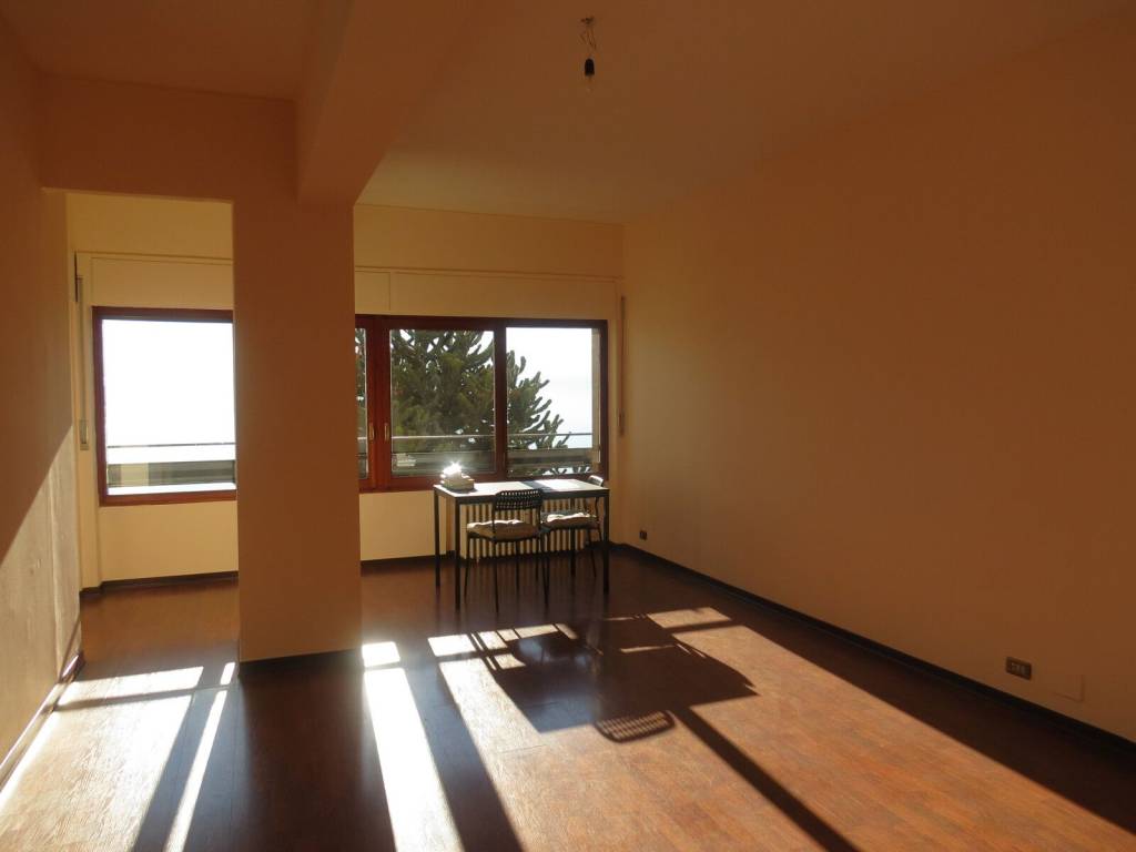 Appartamento a Verbania in Via Girasole - Foto 5