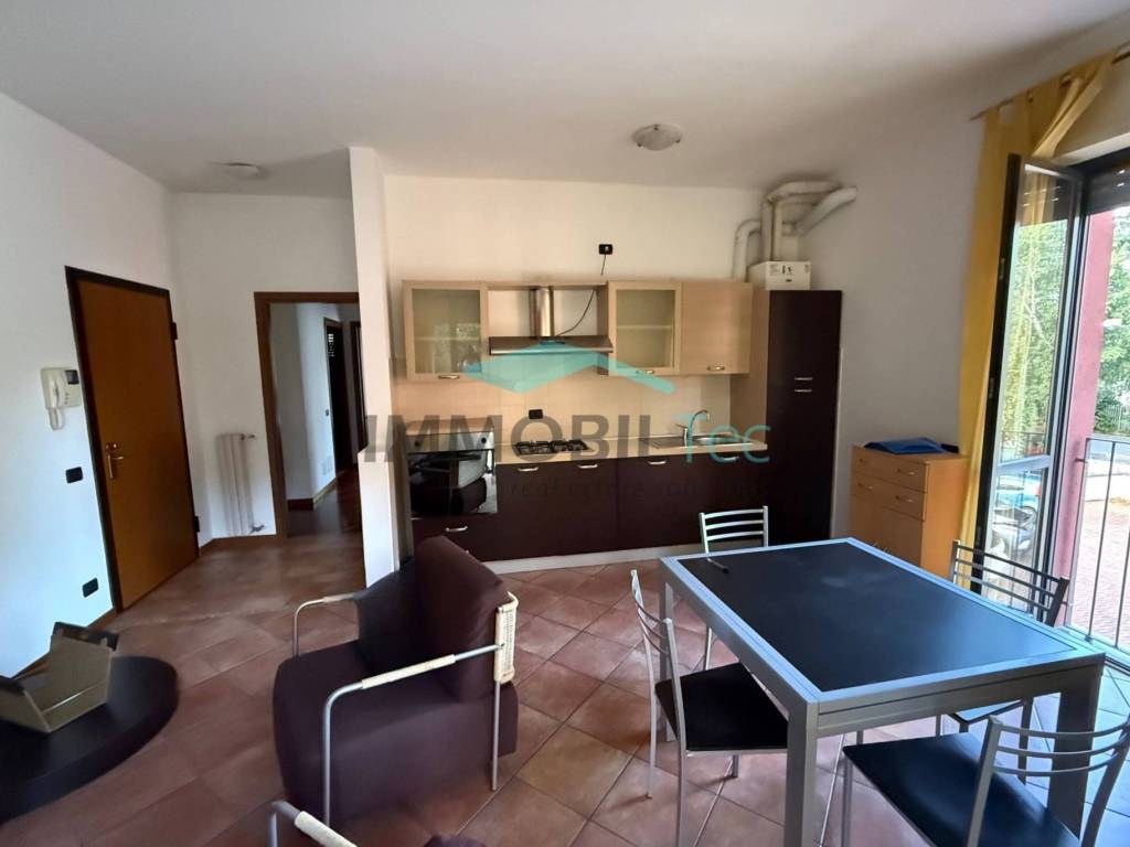 Appartamento a Gerenzano in via Manzoni, 51 - Foto 2