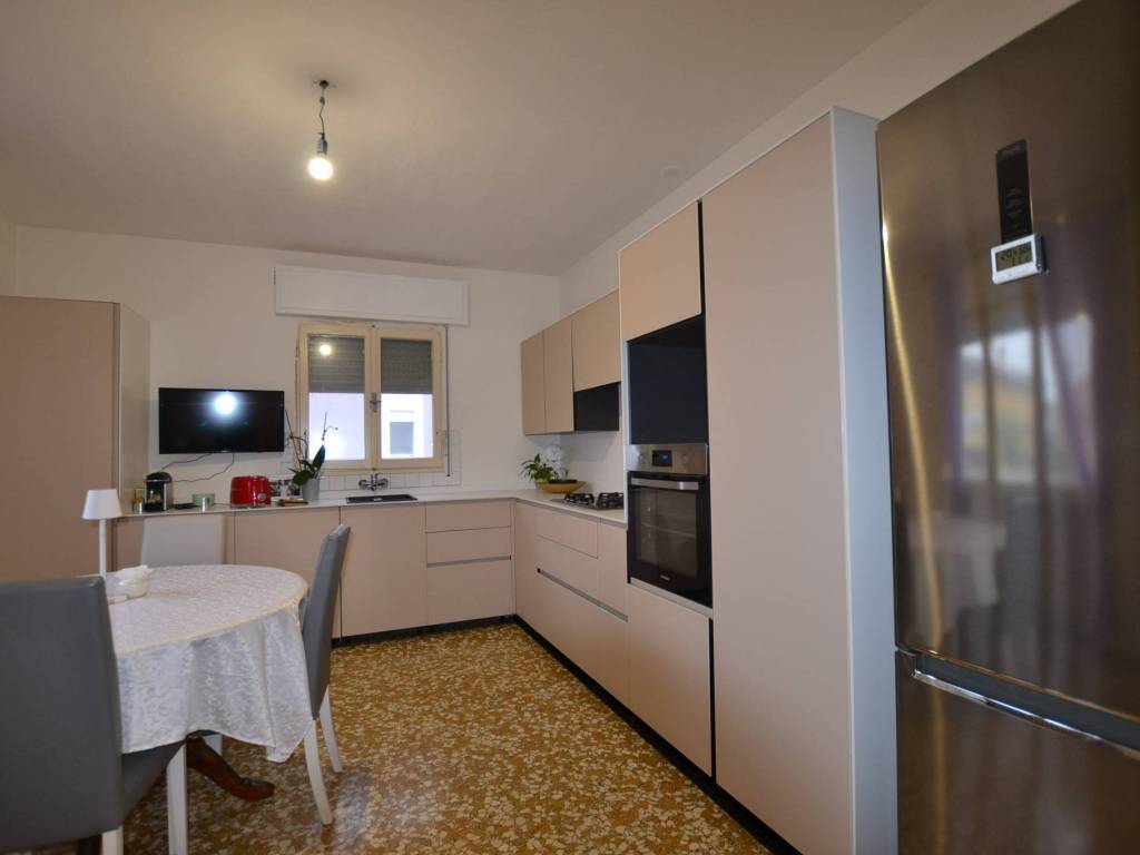 Villa a Pordenone in Via Vallenoncello, 10 - Foto 4