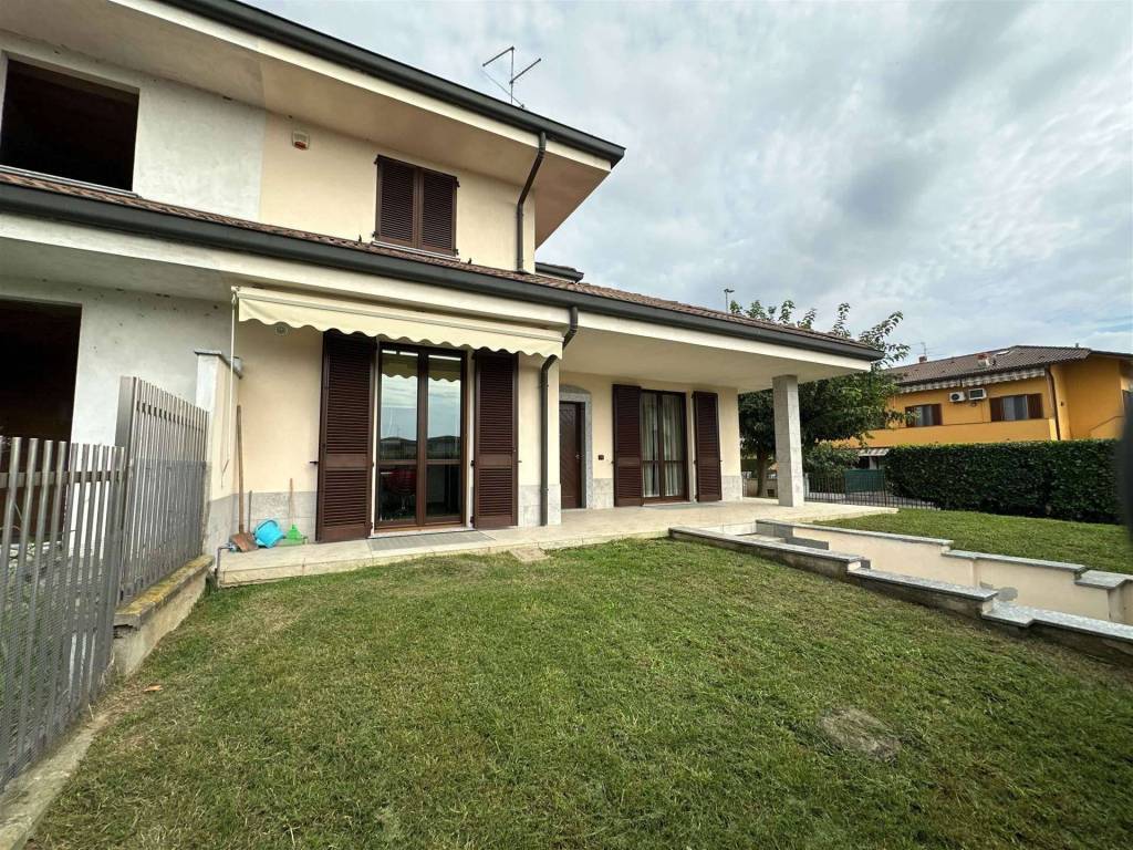 Villa a Sant'angelo lodigiano in Via dalla Chiesa - Foto 3